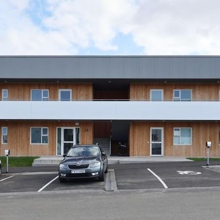 Nice & Cozy Two Bedroom Apartment With A Balcony Akureyri Bagian luar foto